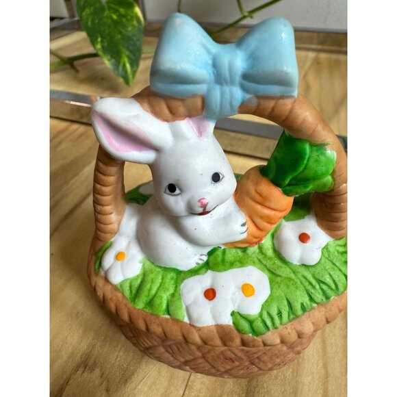 Ceramic Easter bunny basket with lid - Picture 2 of 6